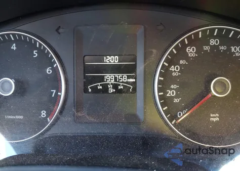 2013 Volkswagen Jetta 2.5L Se z USA, uszkodzony, nr VIN 3VWDX7AJXDM455015